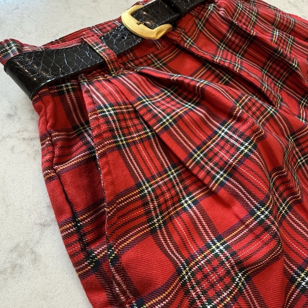 Vintage Skoozi Red Tartan Plaid Pleated Shorts Black Croc-Embossed Belt XS 0-2